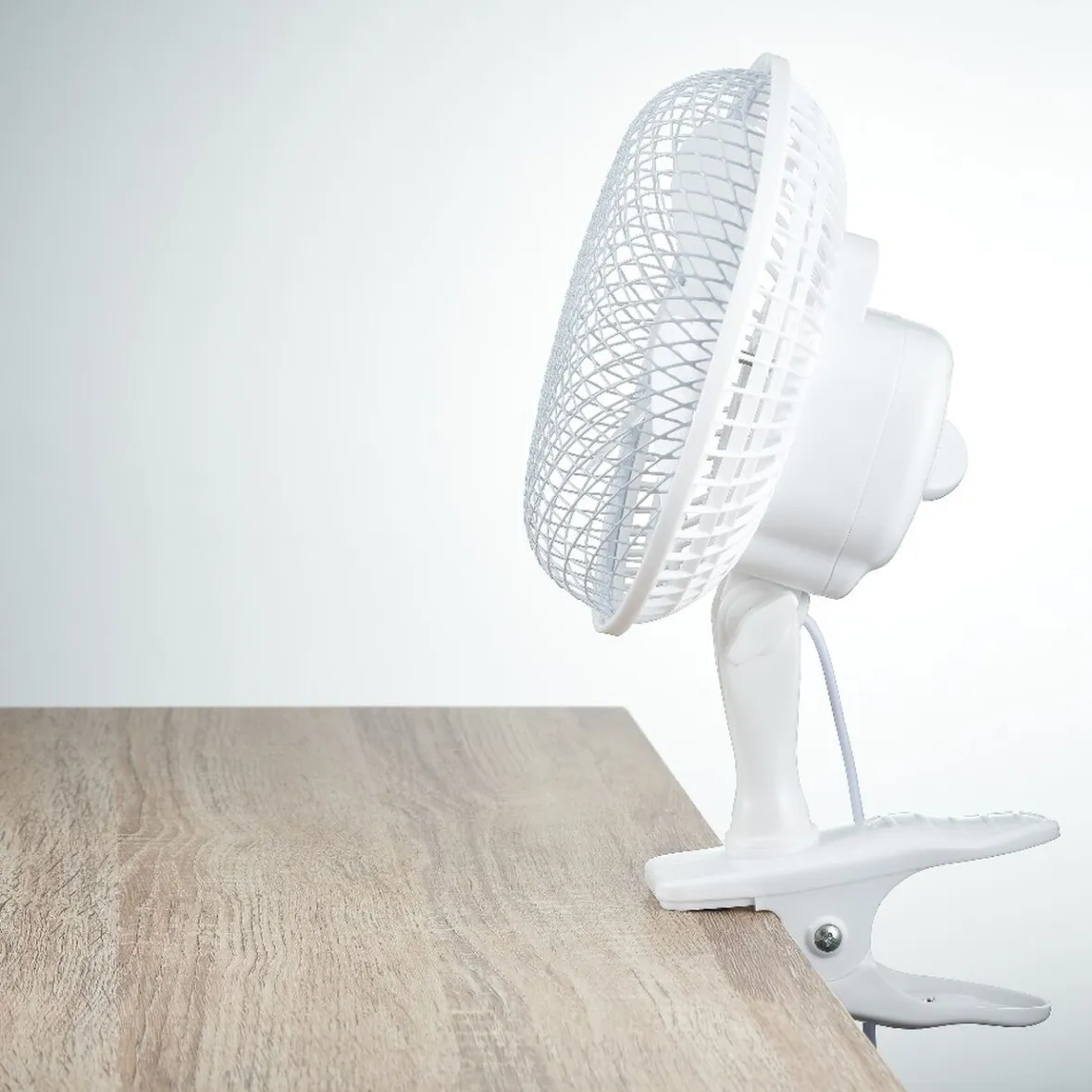 Ventilateur de table à clipser ou poser^Gifi Hot